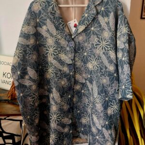 Abrigo pimaveral de flores